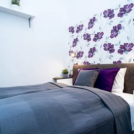 Modern Intimate In The Center Budapest