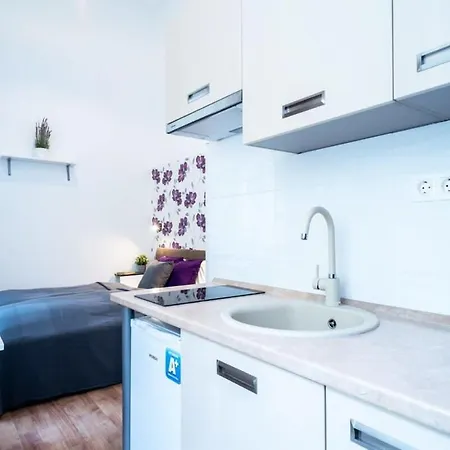 Modern Intimate In The Center Apartment *